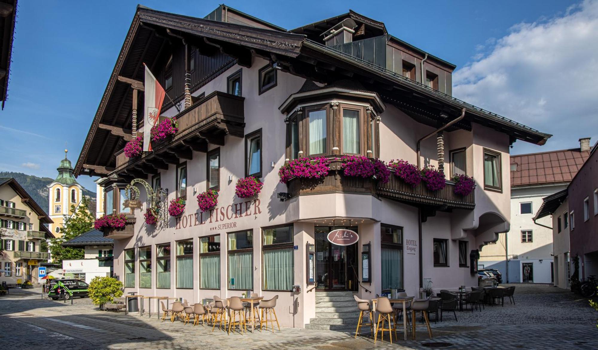 Hotel Fischer Санкт-Йоганн Экстерьер фото